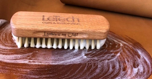 Leather Brush Premium